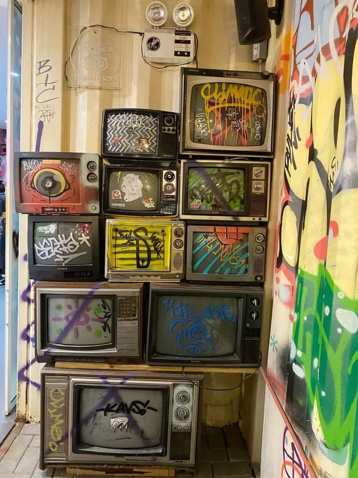 Vintage TV style photobooth experience