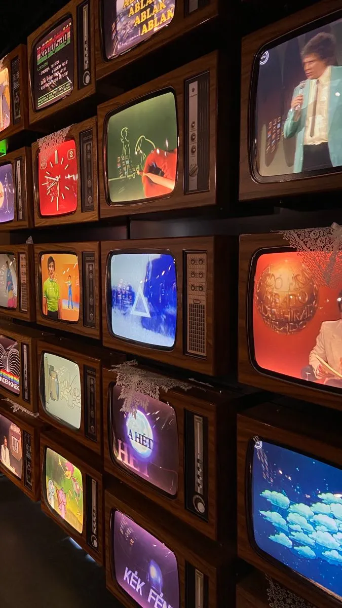 Vintage CRT activation setup